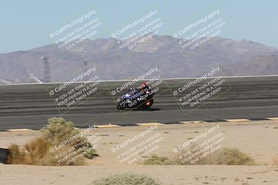 media/Oct-13-2025-Moto Forza (Mon) [[a66d839500]]/3-B Group/Session 2 (Bowl)/